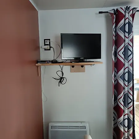 Mh F101 Bois Masson אתר קמפינג סן ז'אן דה מון